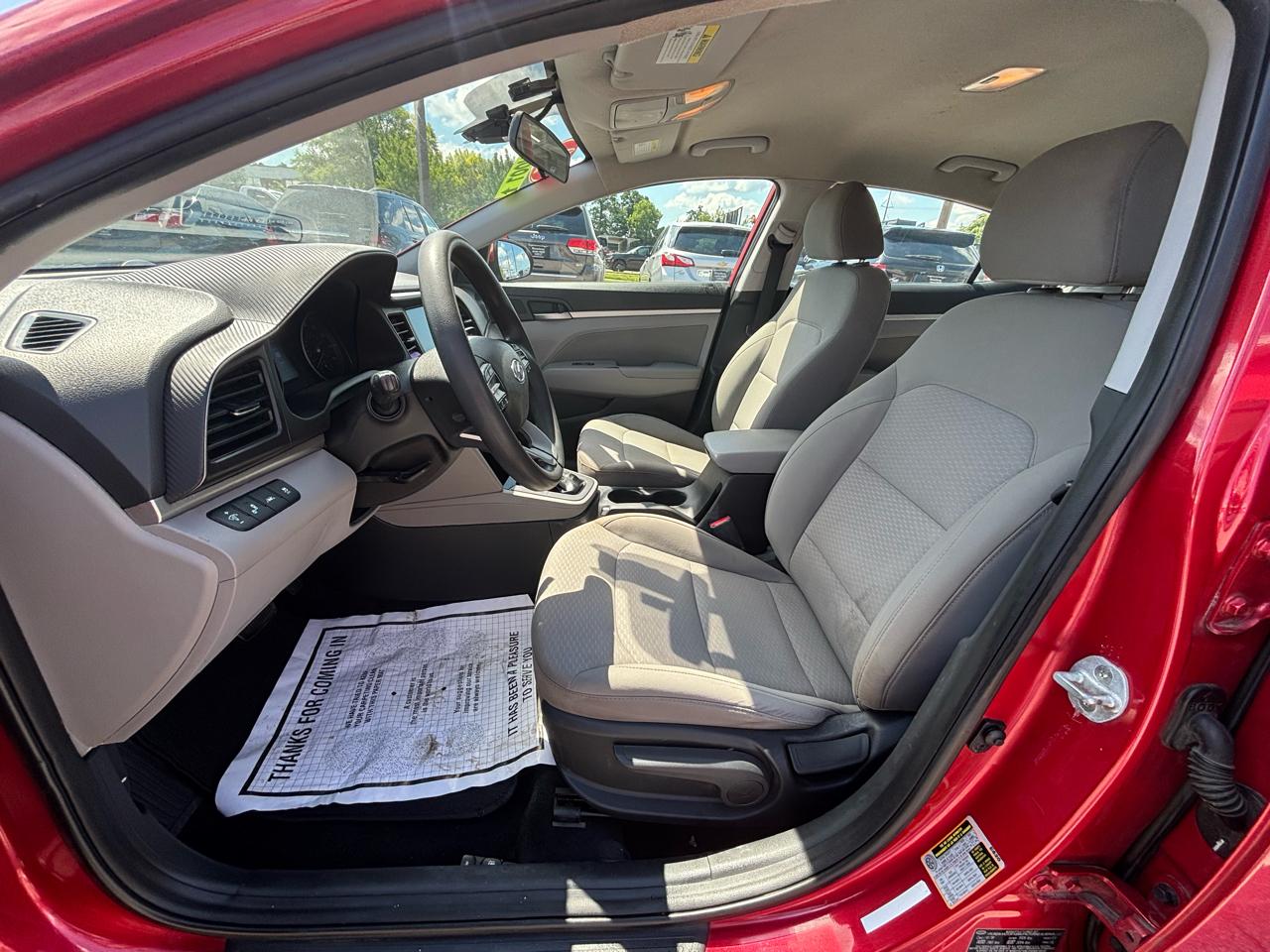 Hyundai Elantra SEL IVT 2020