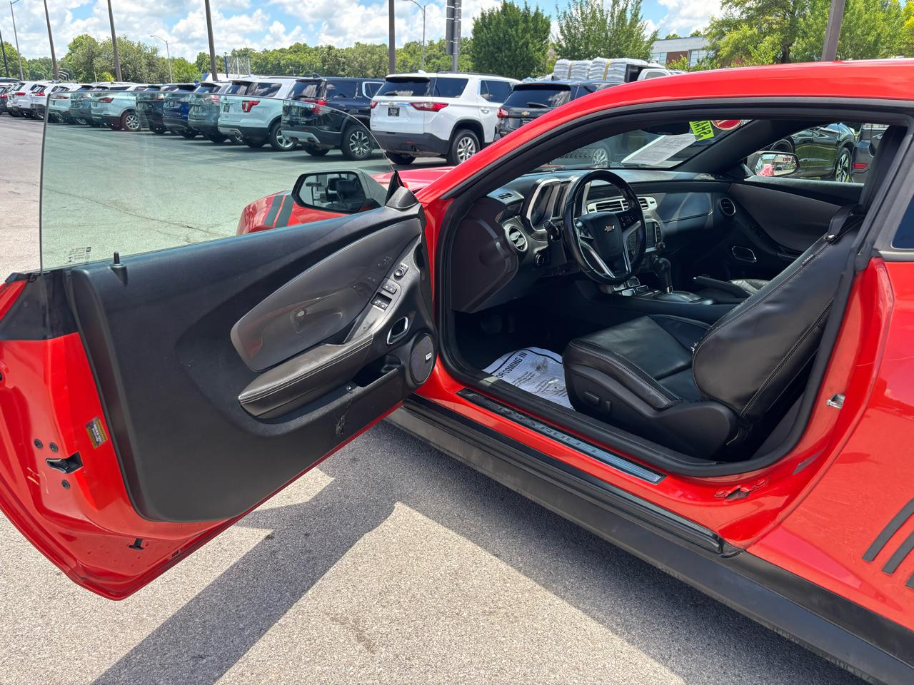 Chevrolet Camaro 2dr Cpe SS w/2SS 2013