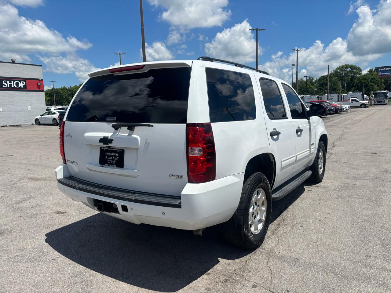 Chevrolet Tahoe 4WD 4dr 1500 LS 2010