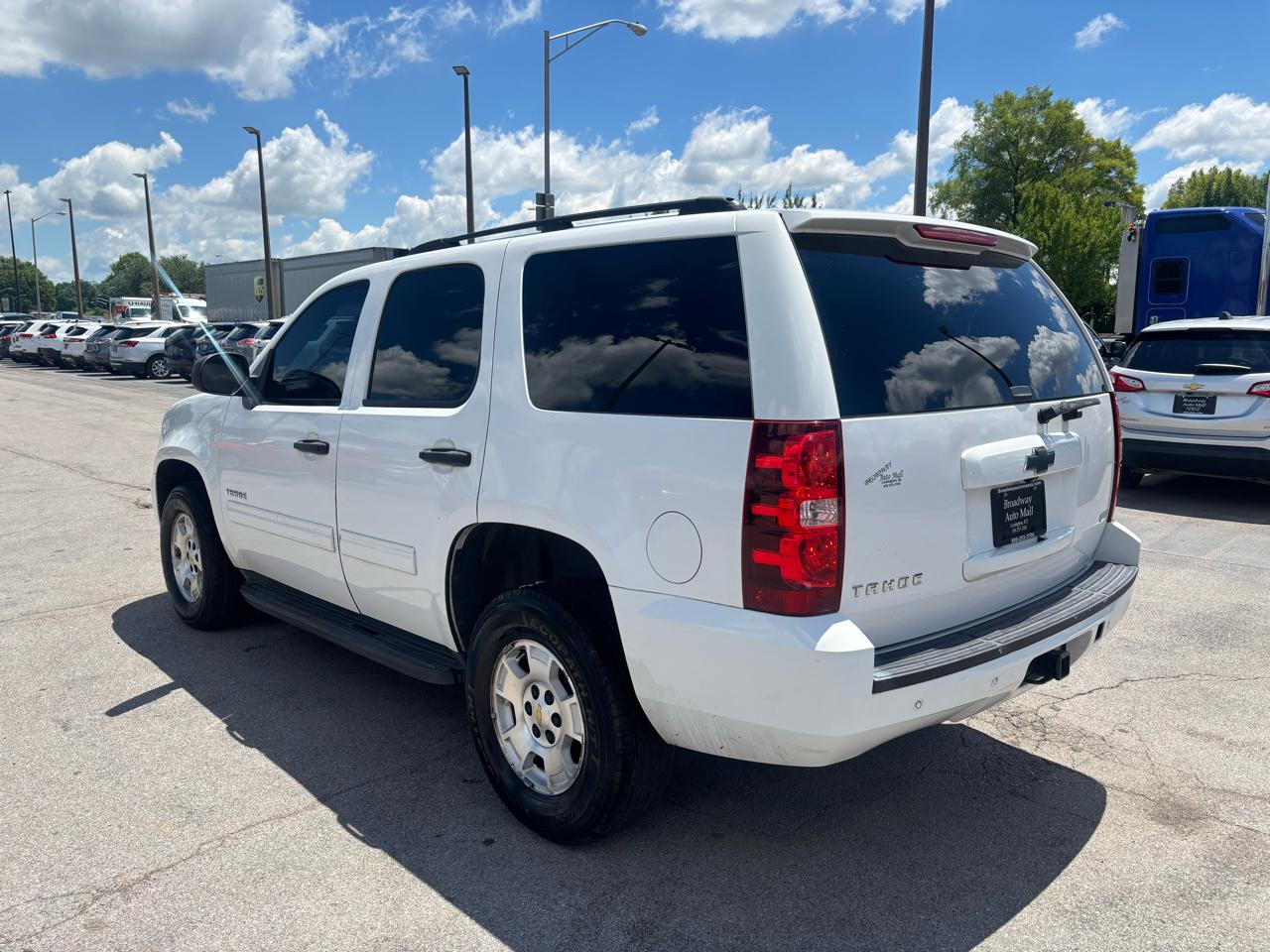 Chevrolet Tahoe 4WD 4dr 1500 LS 2010