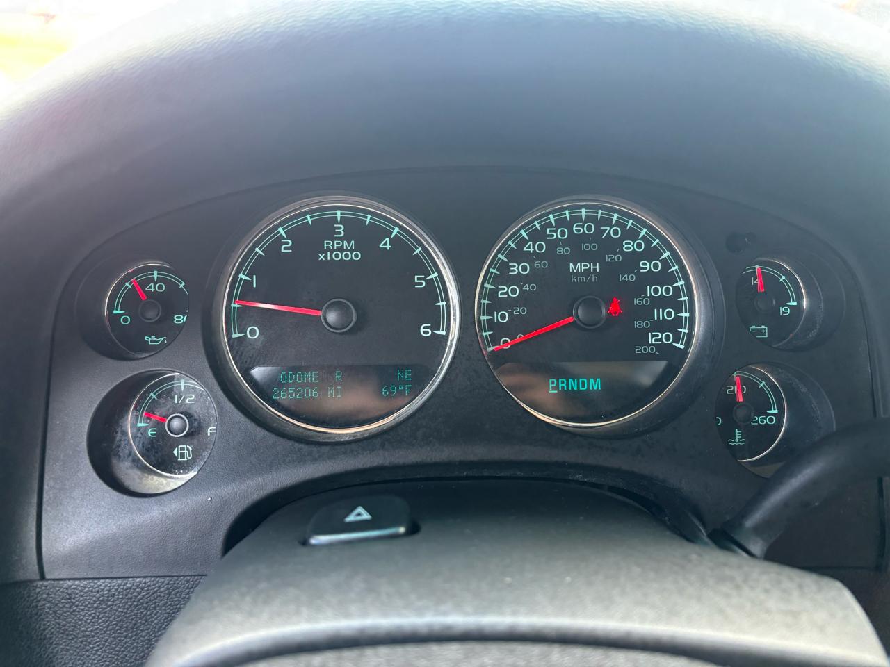 Chevrolet Tahoe 4WD 4dr 1500 LS 2010