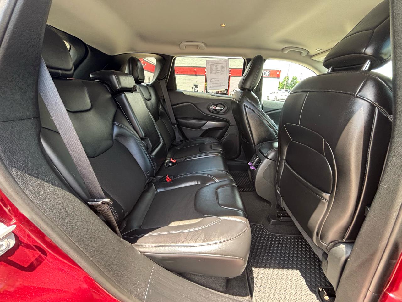 Jeep Cherokee Latitude Plus 4x4 2019