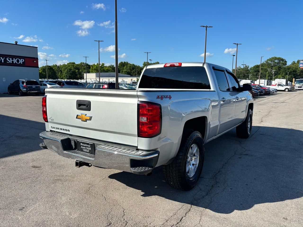 Chevrolet Silverado 1500 4WD Crew Cab 143.5" LT w/1LT 2015
