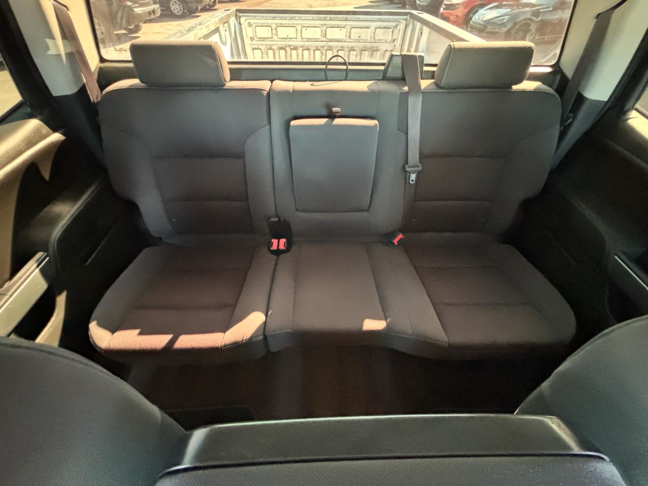 Chevrolet Silverado 1500 4WD Crew Cab 143.5" LT w/1LT 2015