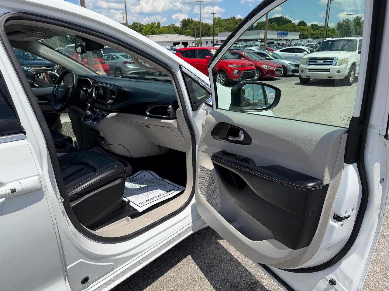 Chrysler Voyager LXI 2020