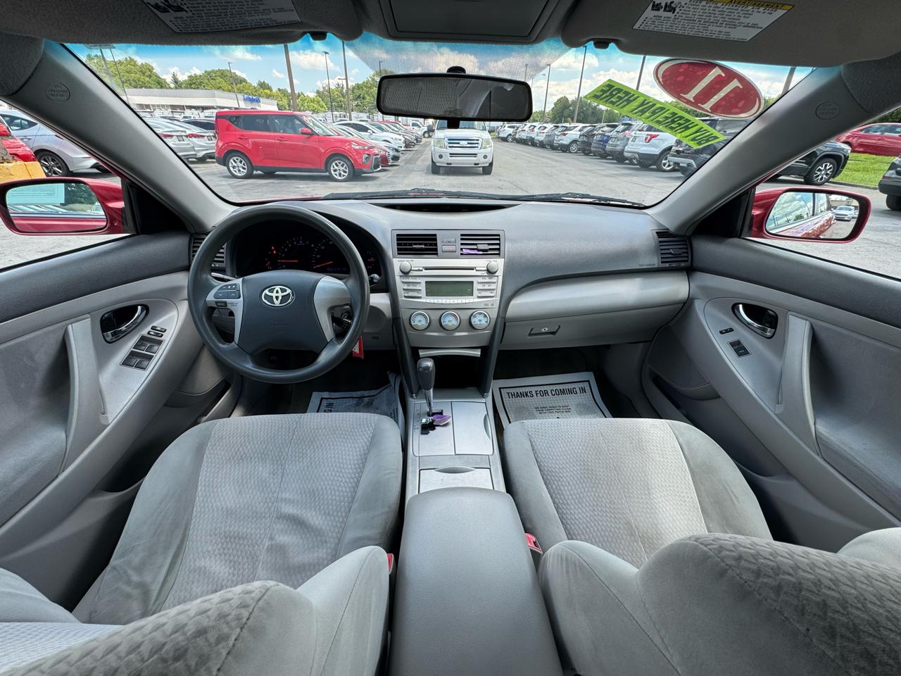 Toyota Camry 4dr Sdn I4 Man LE (Natl) 2011