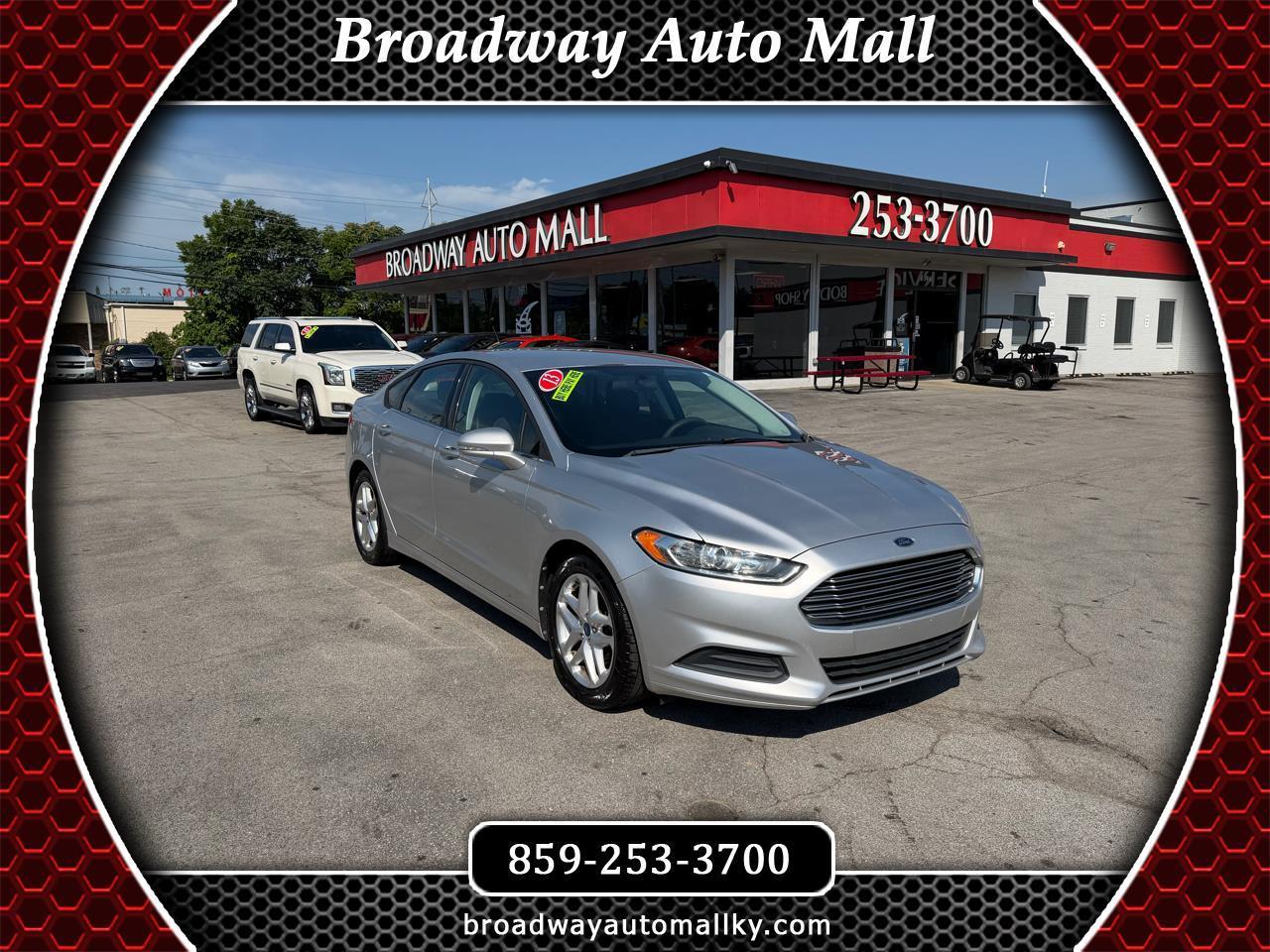 Ford Fusion SE 2013