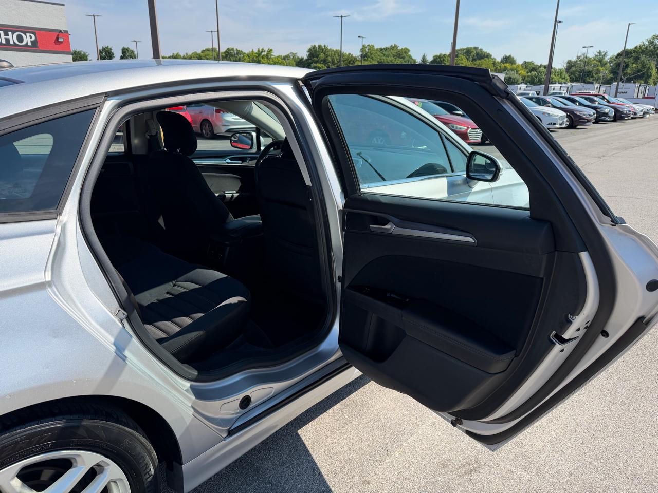 Ford Fusion SE 2013