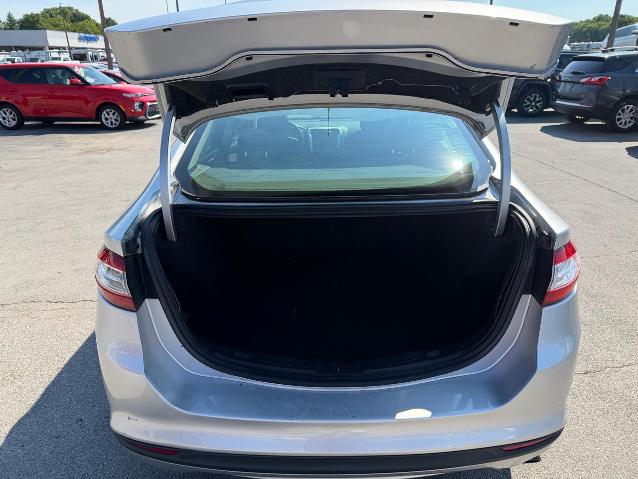 Ford Fusion SE 2013