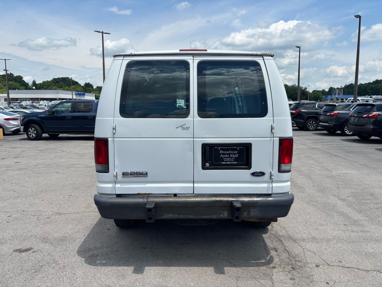 Ford Econoline Cargo Van E-250 Recreational 2007