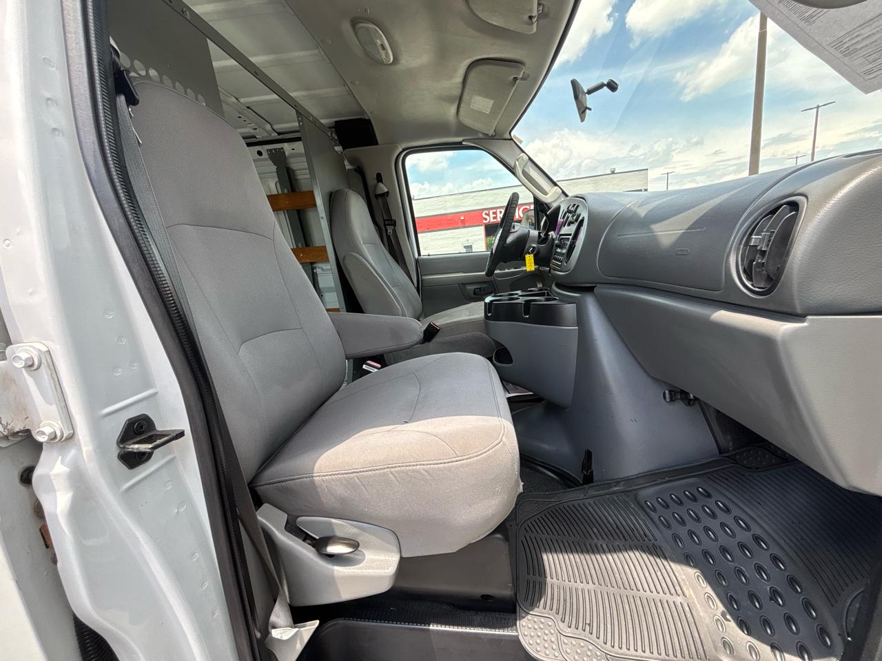Ford Econoline Cargo Van E-250 Recreational 2007
