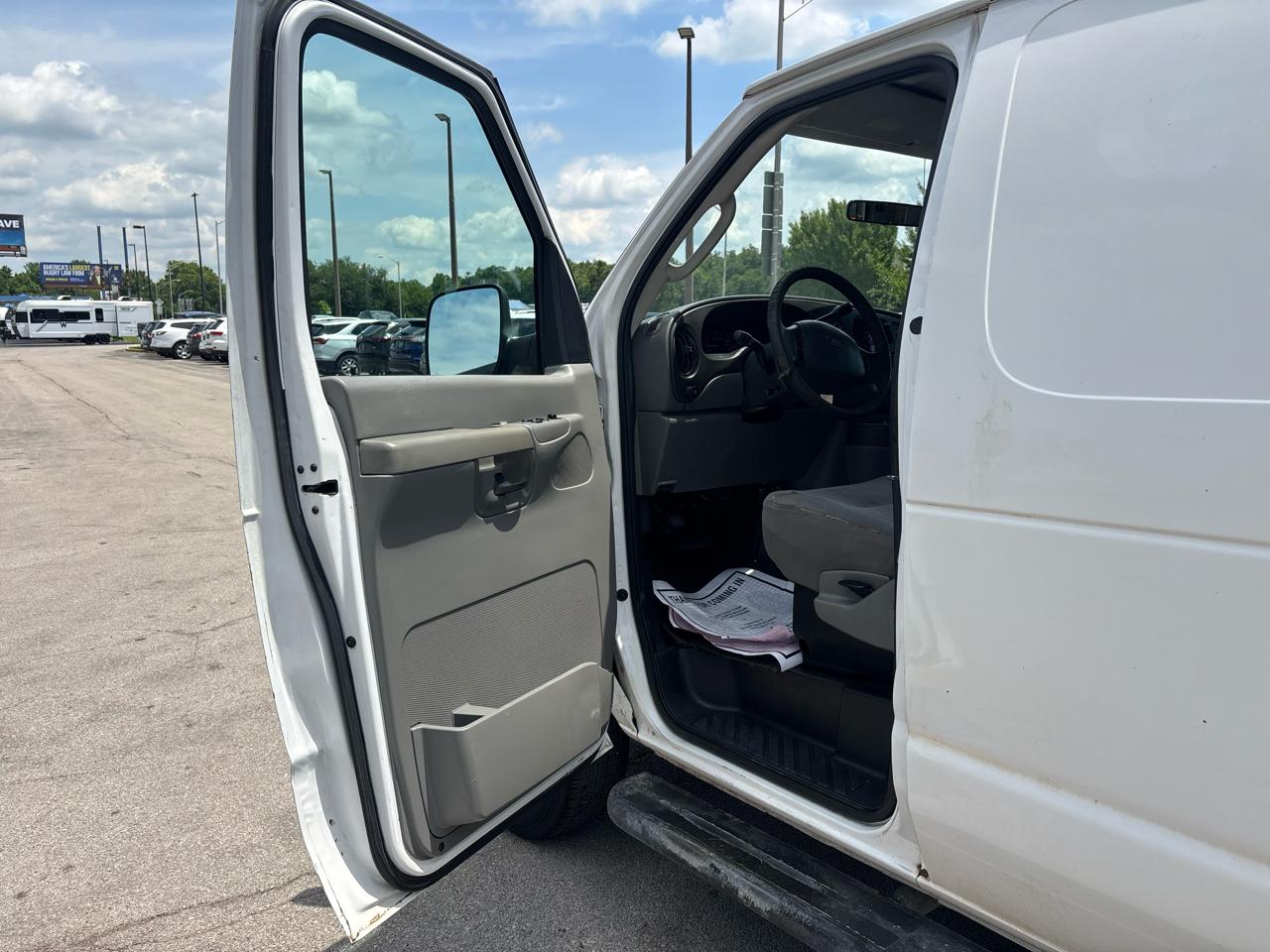Ford Econoline Cargo Van E-250 Recreational 2007