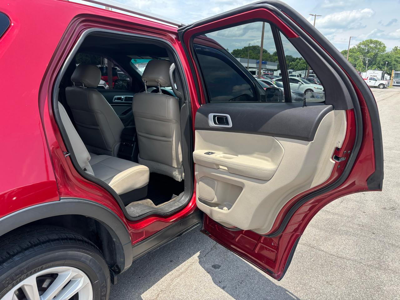 Ford Explorer 4WD 4dr XLT 2013
