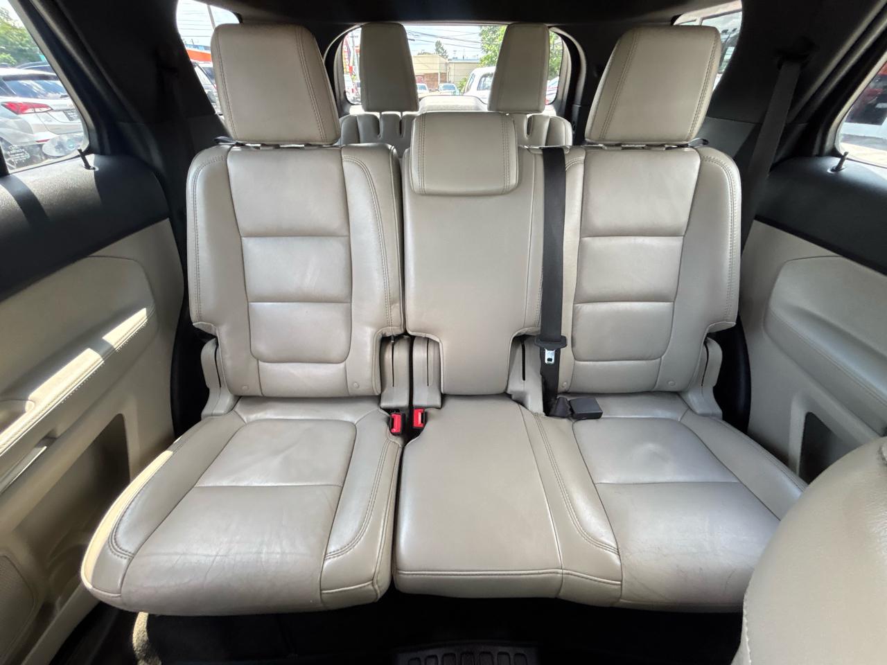 Ford Explorer 4WD 4dr XLT 2013