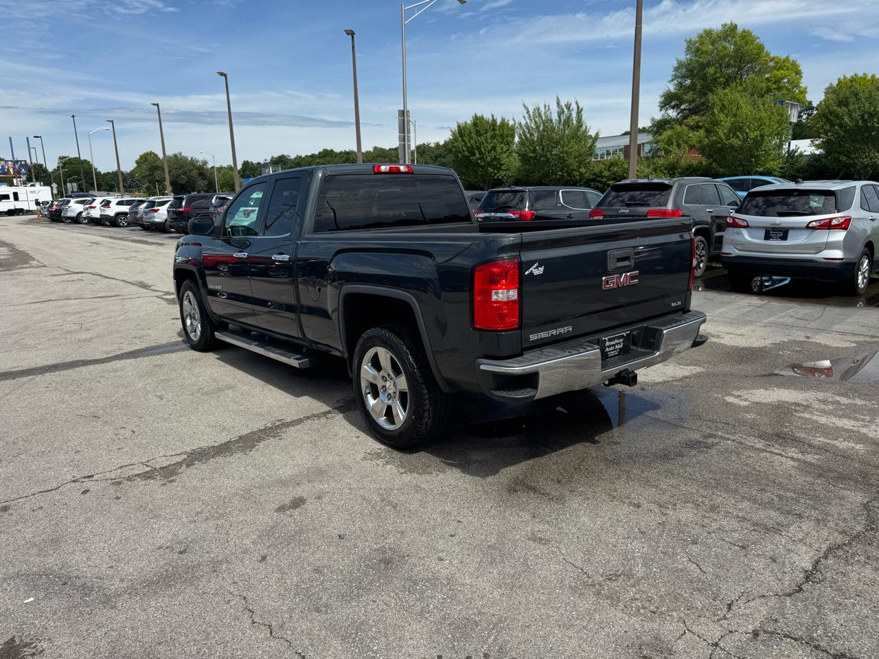 GMC Sierra 1500 2WD Double Cab 143.5" SLE 2017