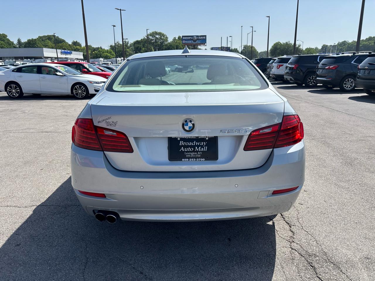 BMW 5 Series 4dr Sdn 528i RWD 2014