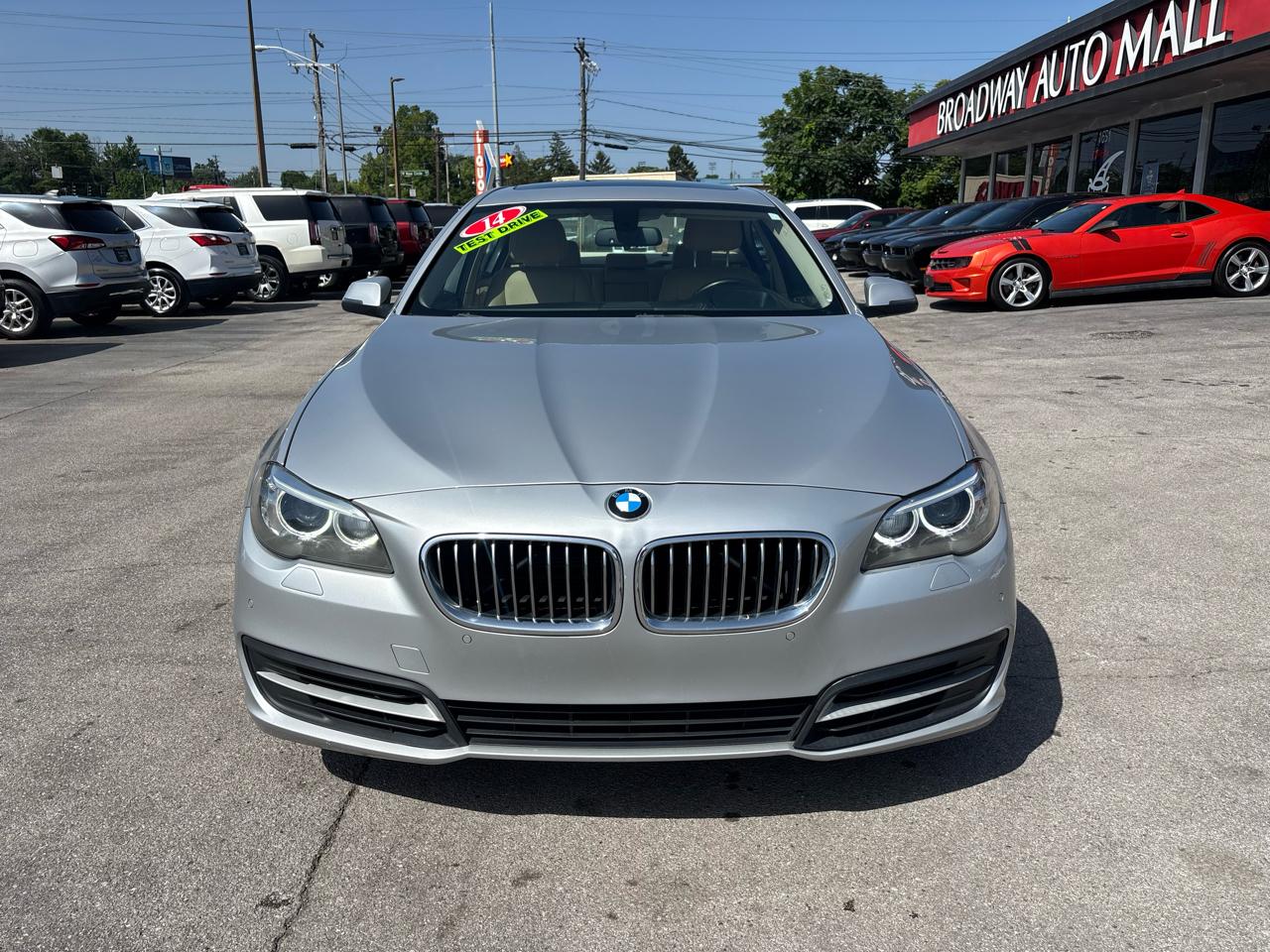 BMW 5 Series 4dr Sdn 528i RWD 2014