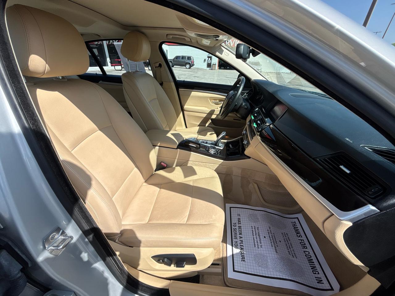 BMW 5 Series 4dr Sdn 528i RWD 2014