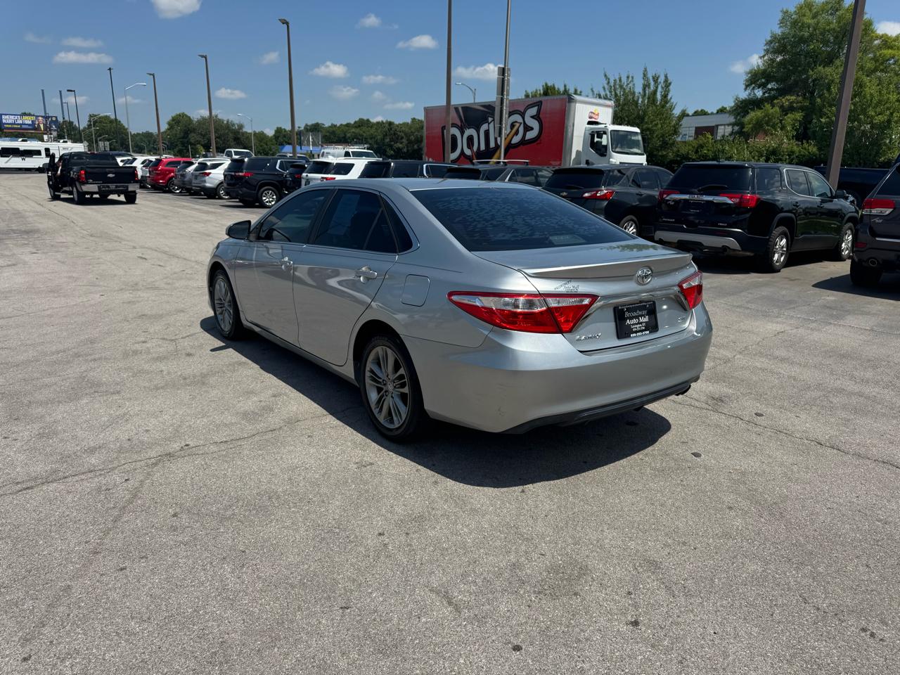 Toyota Camry 4dr Sdn I4 Auto SE w/Special Edition Pkg (Natl) 2016