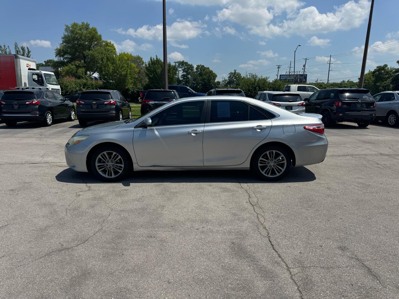 Toyota Camry 4dr Sdn I4 Auto SE w/Special Edition Pkg (Natl) 2016