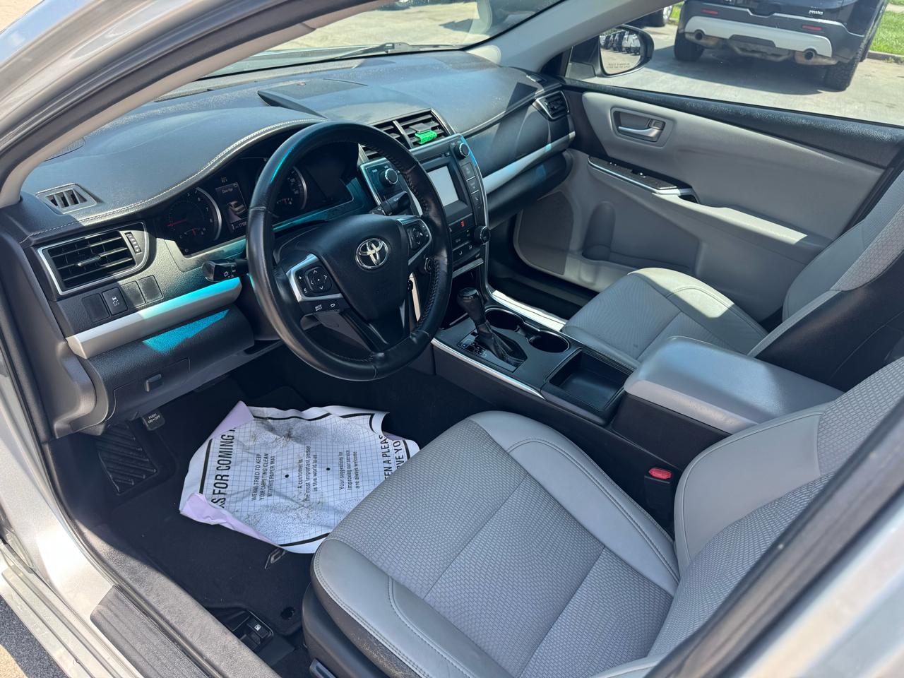 Toyota Camry 4dr Sdn I4 Auto SE w/Special Edition Pkg (Natl) 2016
