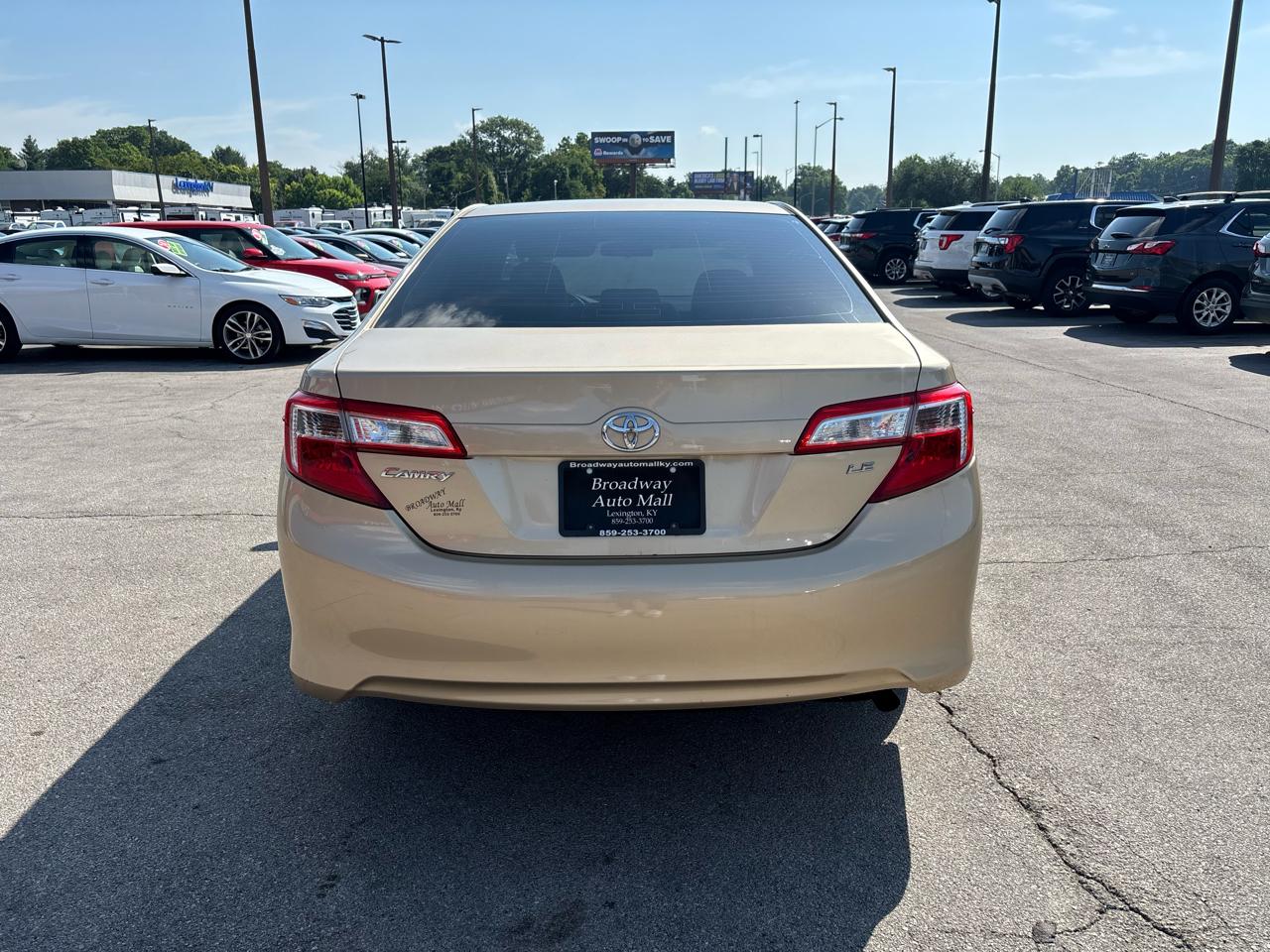 Toyota Camry 4dr Sdn LE Auto 2012