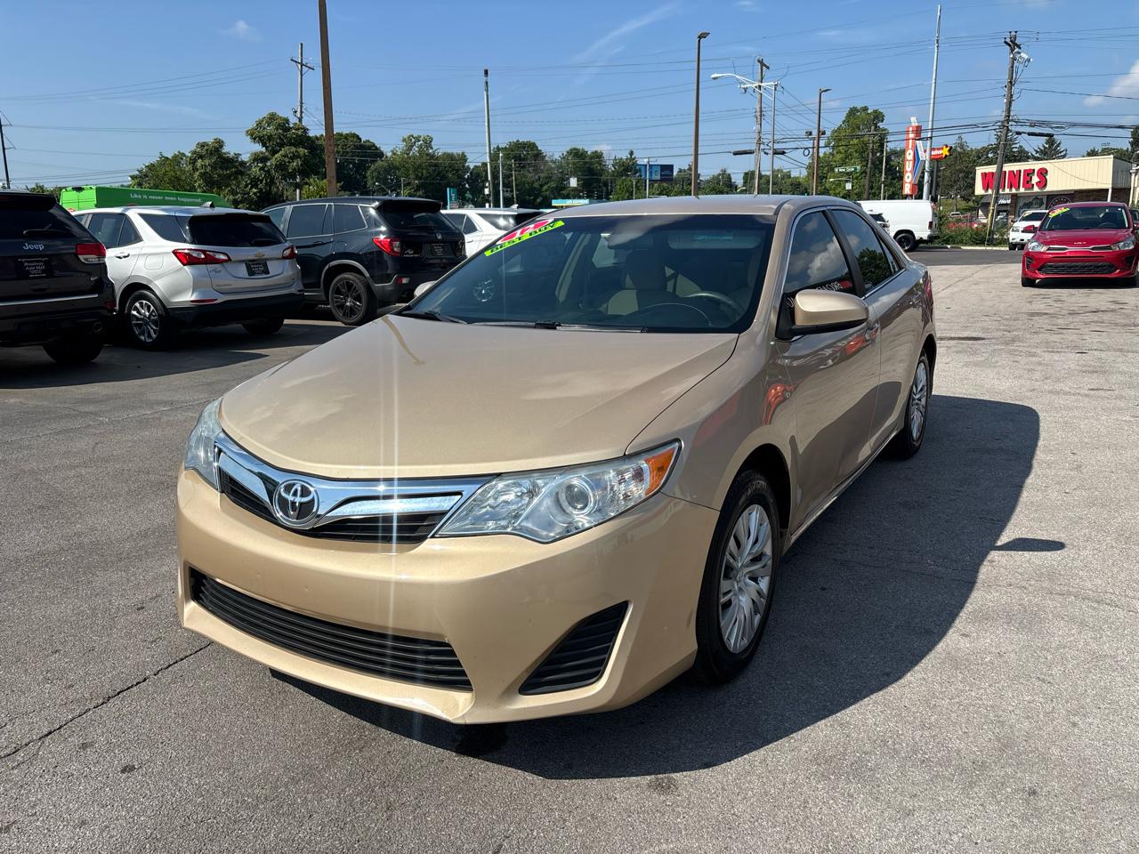 Toyota Camry 4dr Sdn LE Auto 2012