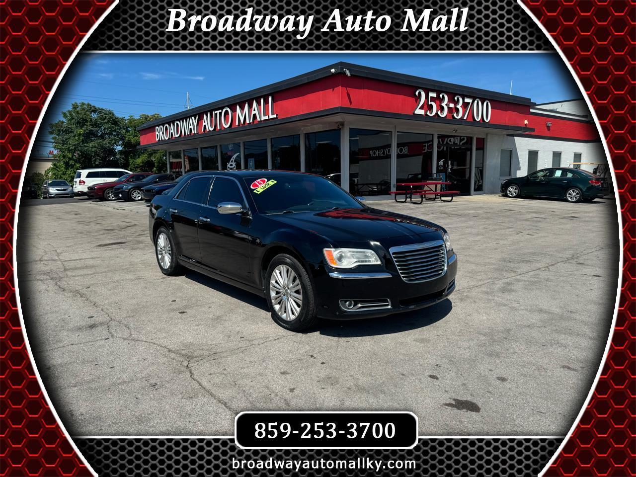 Chrysler 300 4dr Sdn 300C AWD 2013