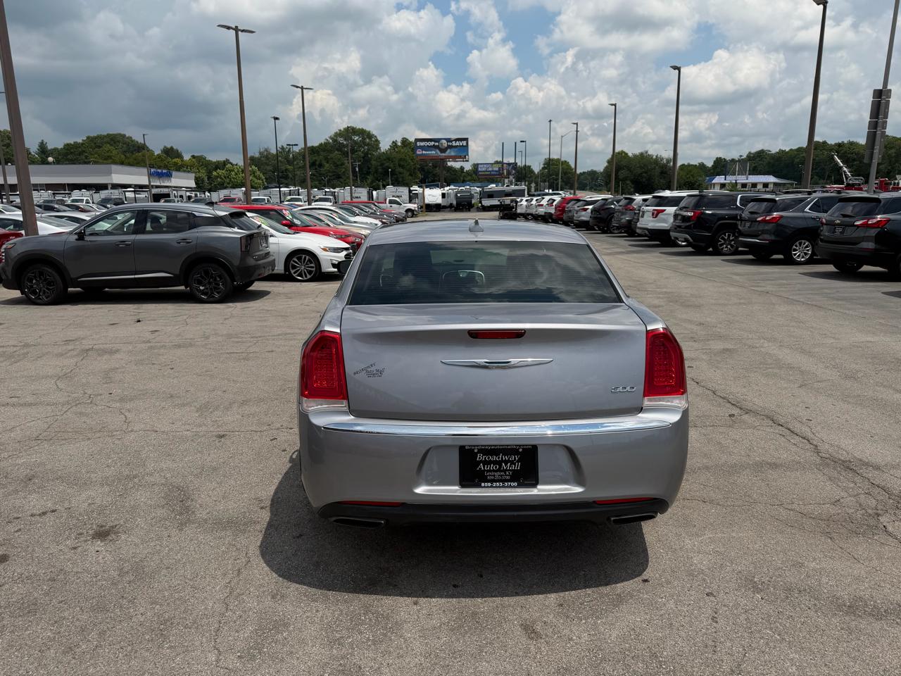 Chrysler 300 Limited RWD 2017