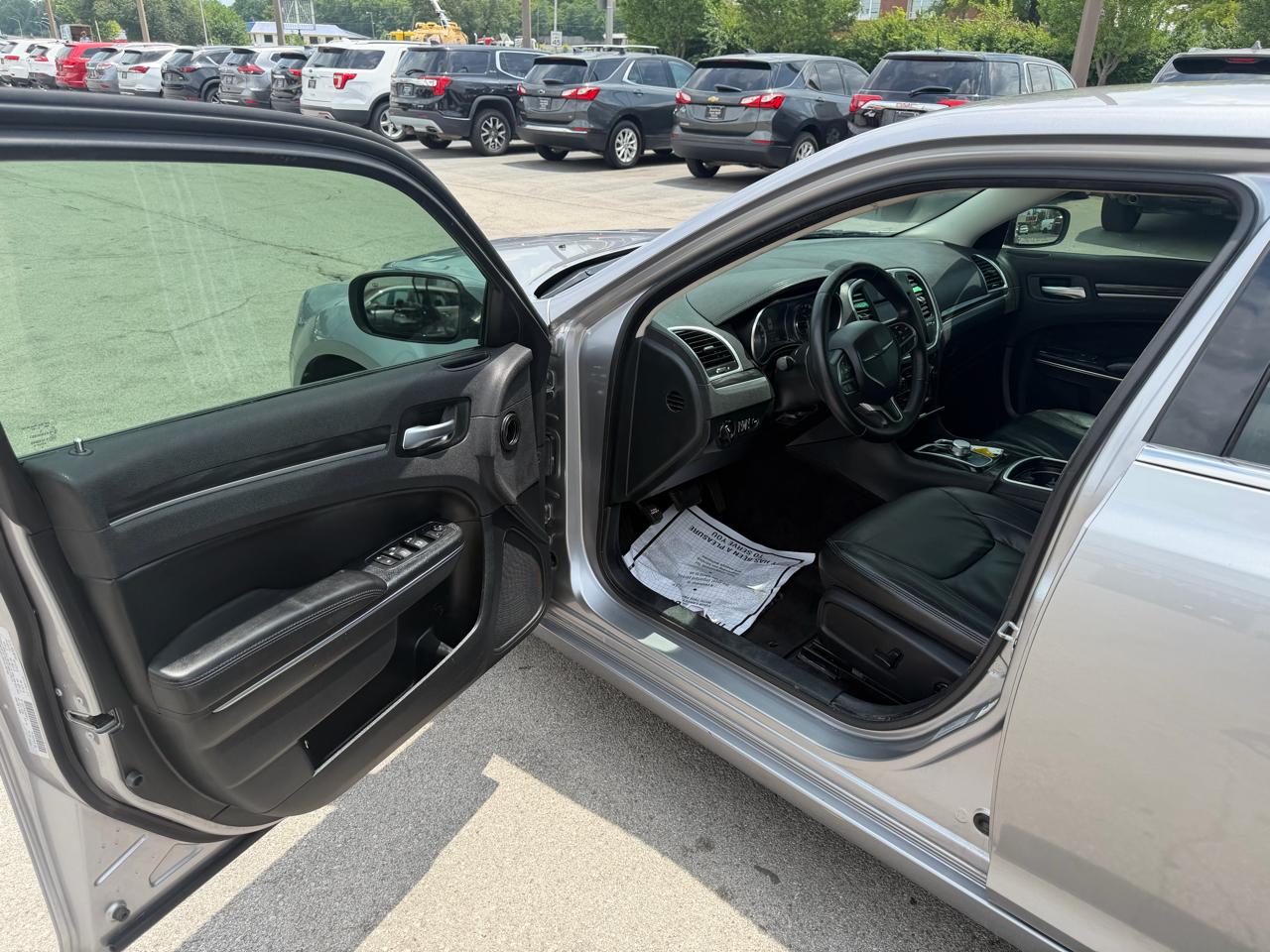 Chrysler 300 Limited RWD 2017