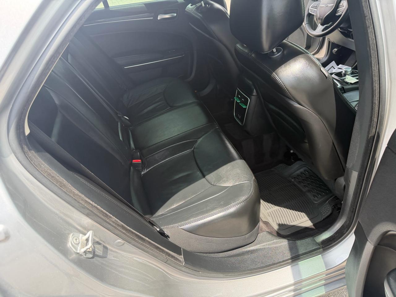 Chrysler 300 Limited RWD 2017