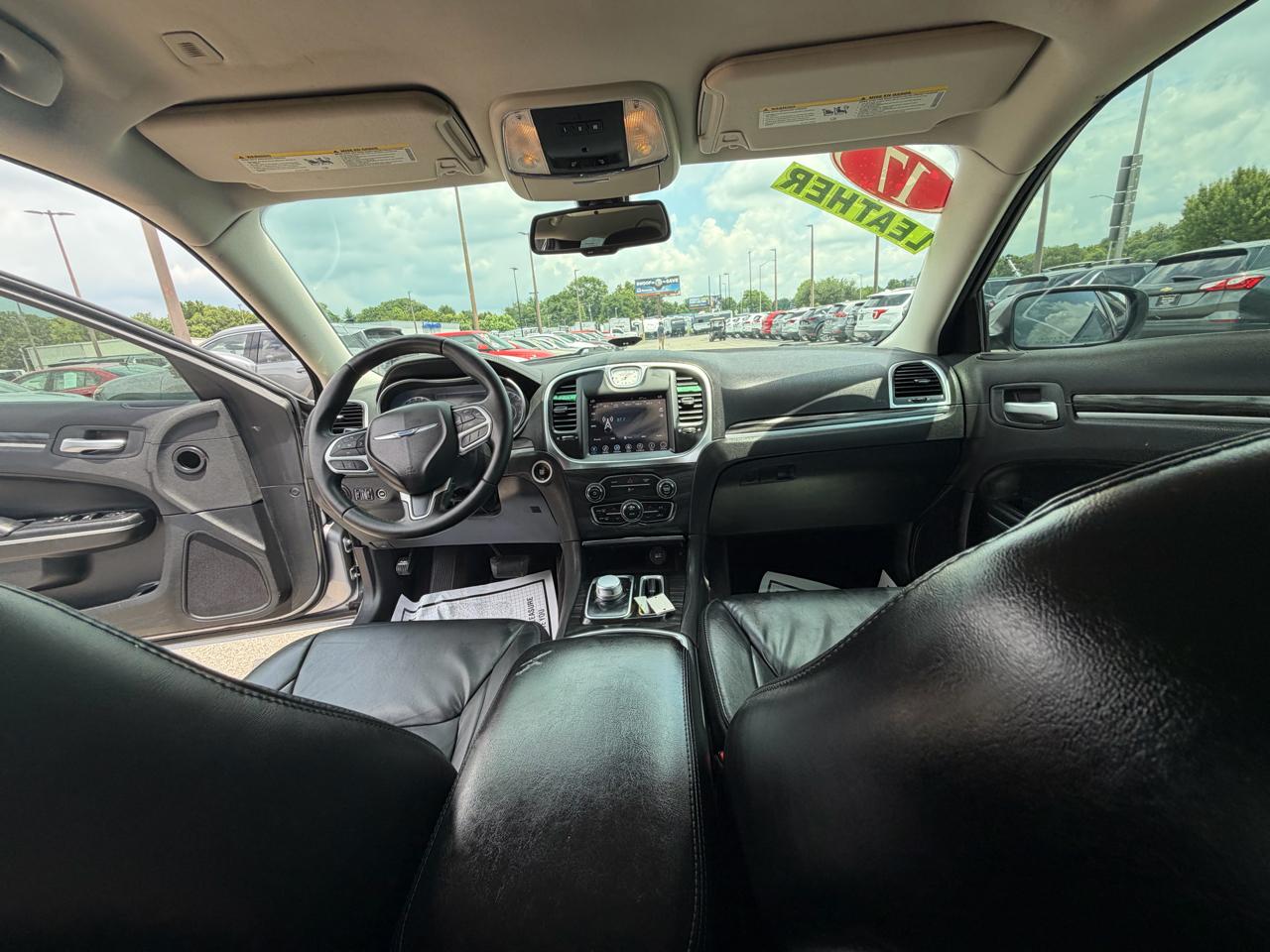 Chrysler 300 Limited RWD 2017