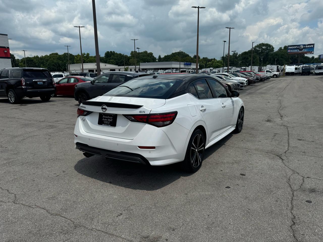 Nissan Sentra SR CVT 2020