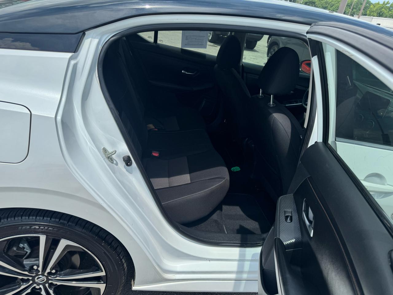 Nissan Sentra SR CVT 2020