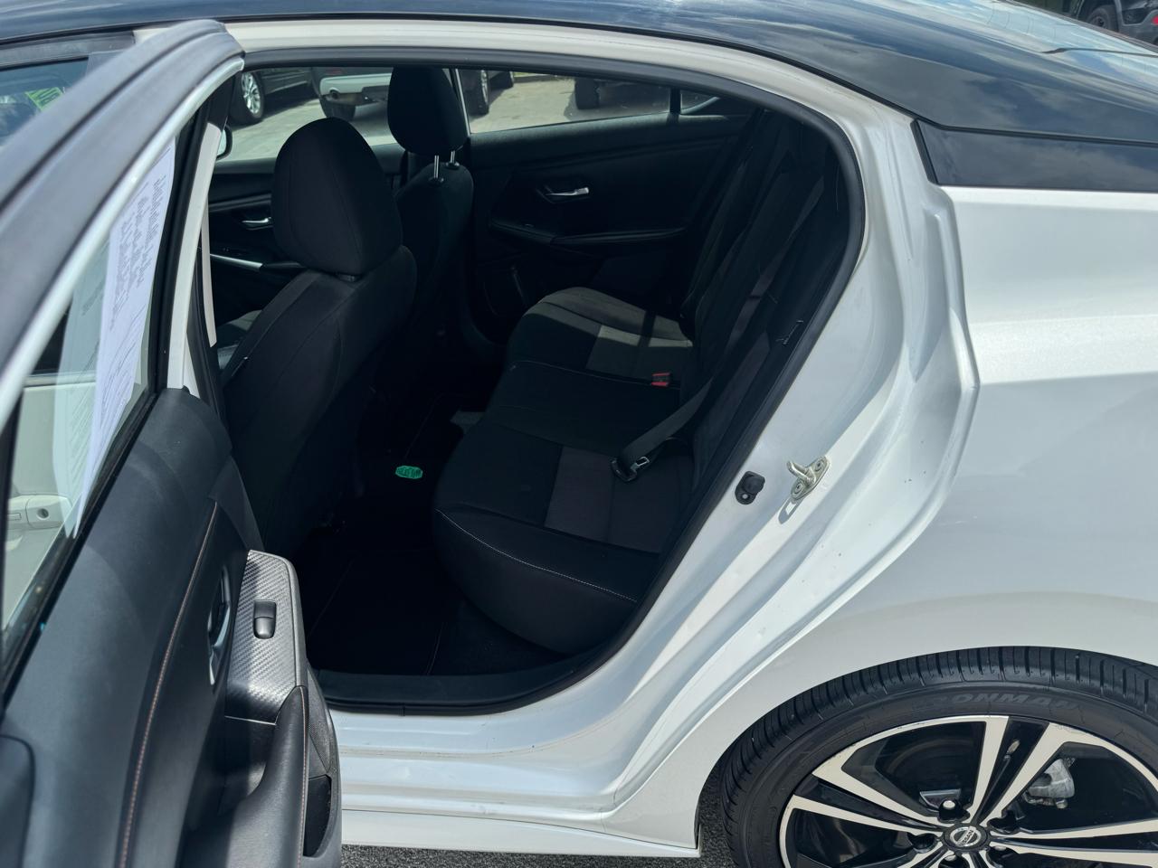 Nissan Sentra SR CVT 2020