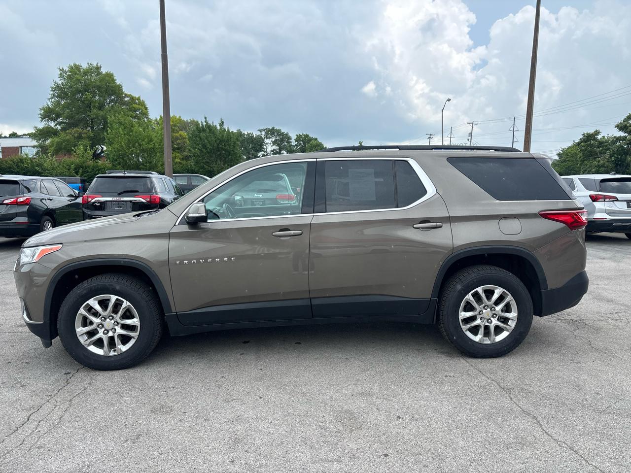Chevrolet Traverse FWD 4dr LT Cloth w/1LT 2020