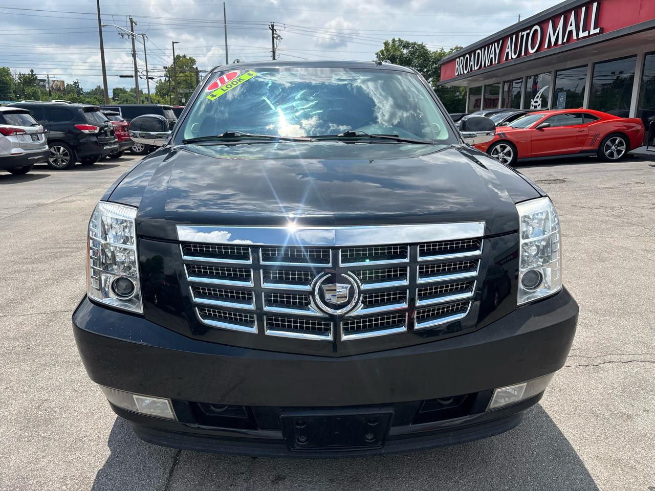 Cadillac Escalade ESV AWD 4dr Luxury 2011