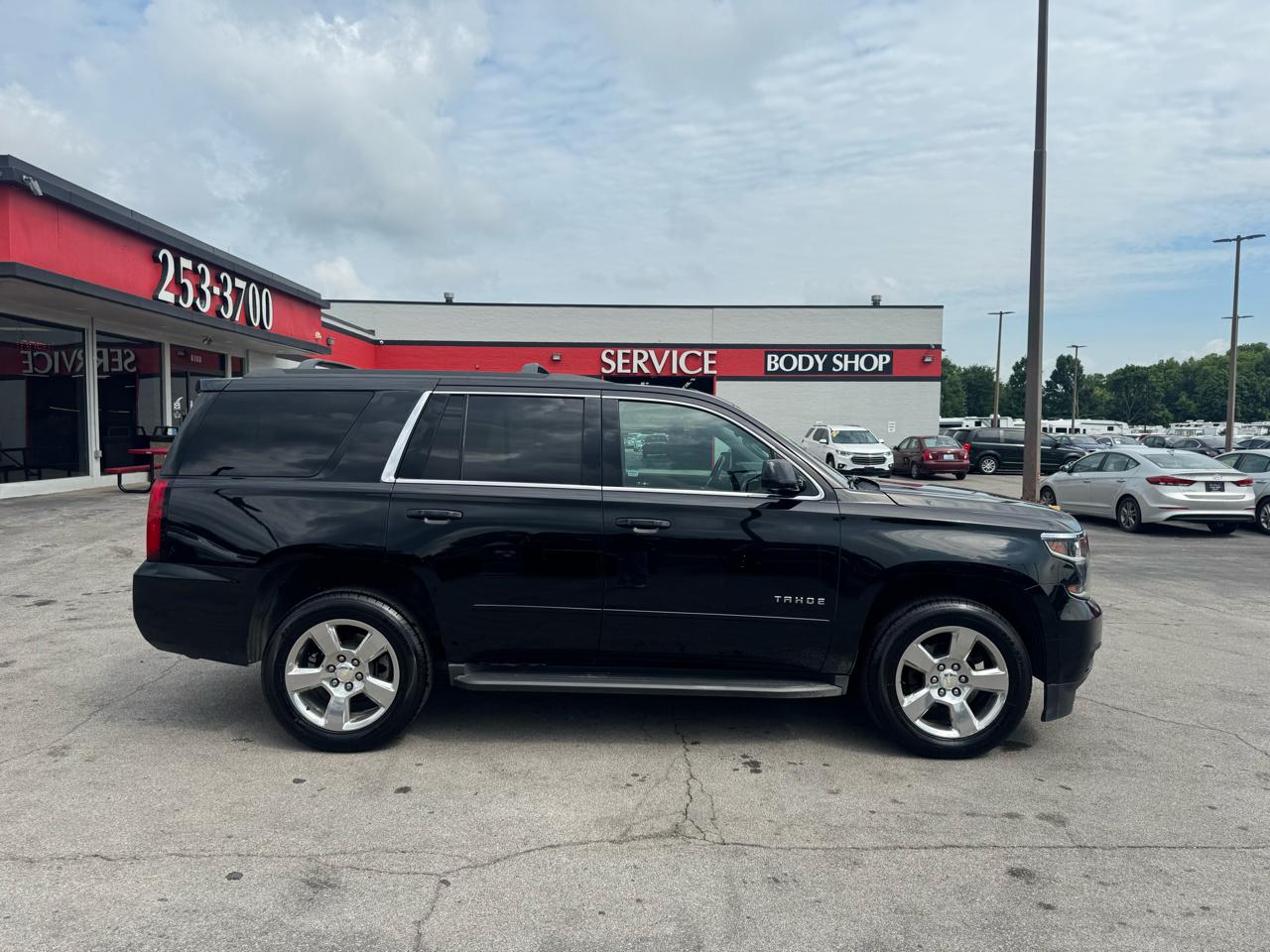 Chevrolet Tahoe 4WD 4dr LS 2017
