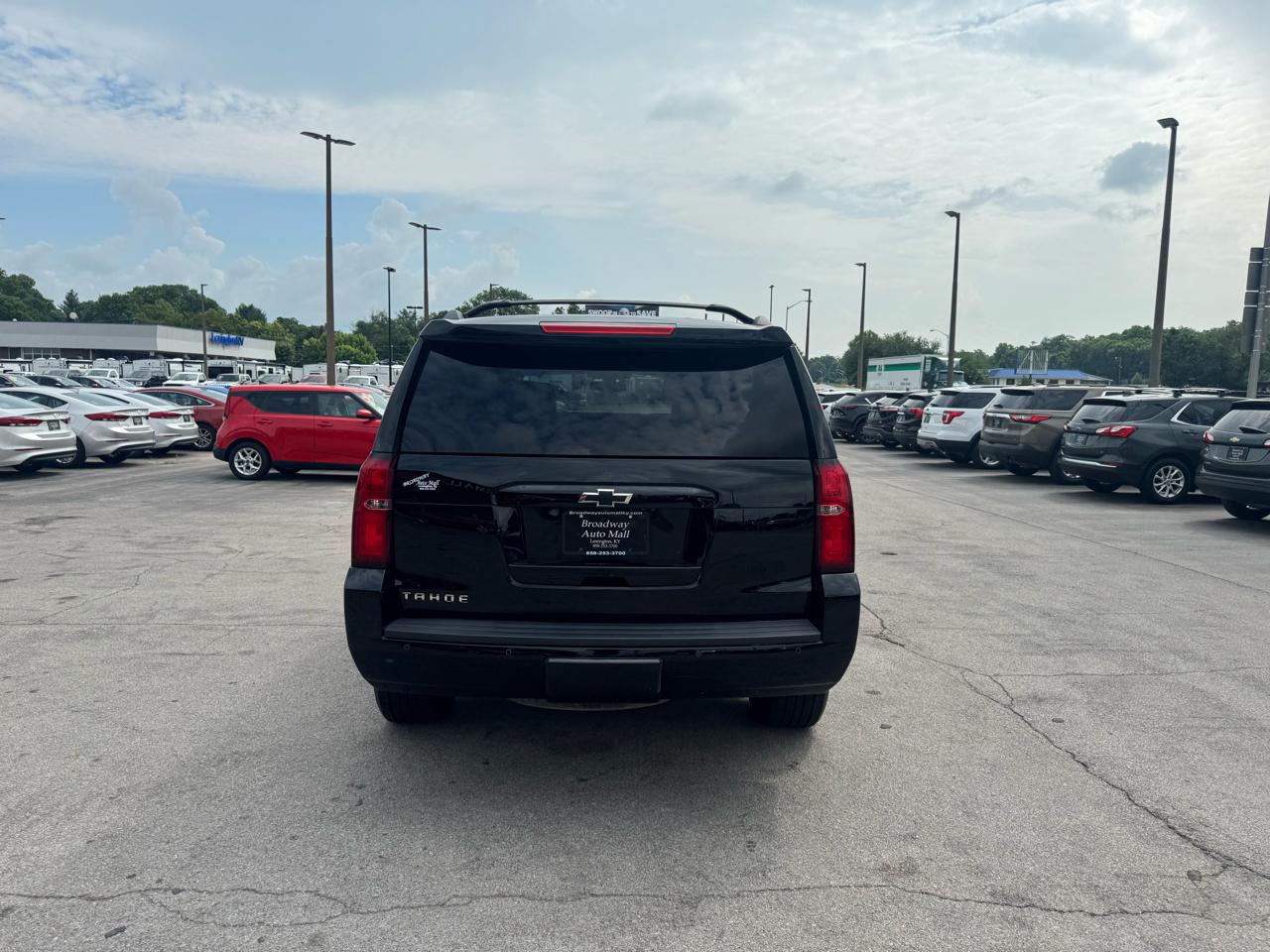 Chevrolet Tahoe 4WD 4dr LS 2017