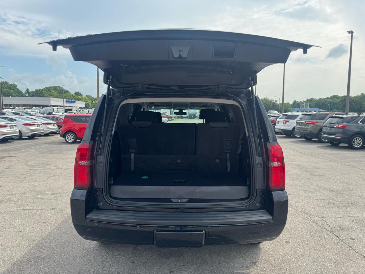 Chevrolet Tahoe 4WD 4dr LS 2017