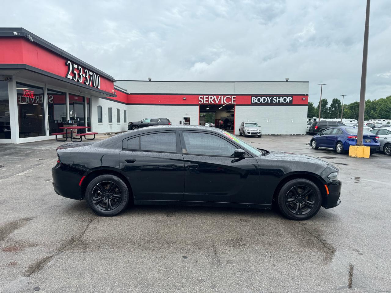 Dodge Charger 4dr Sdn SE RWD 2015