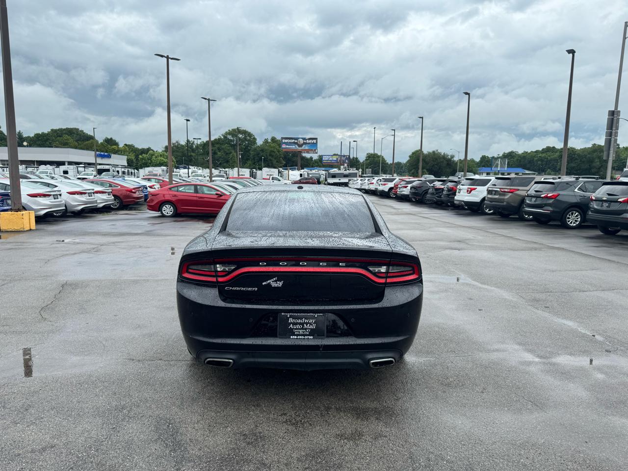 Dodge Charger 4dr Sdn SE RWD 2015