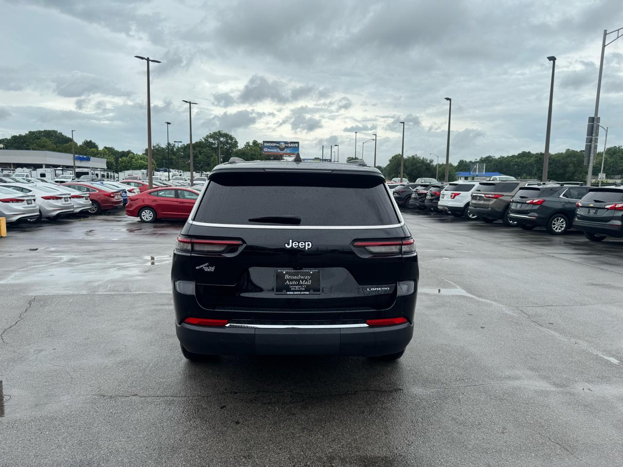 Jeep Grand Cherokee L Laredo 4x2 2023
