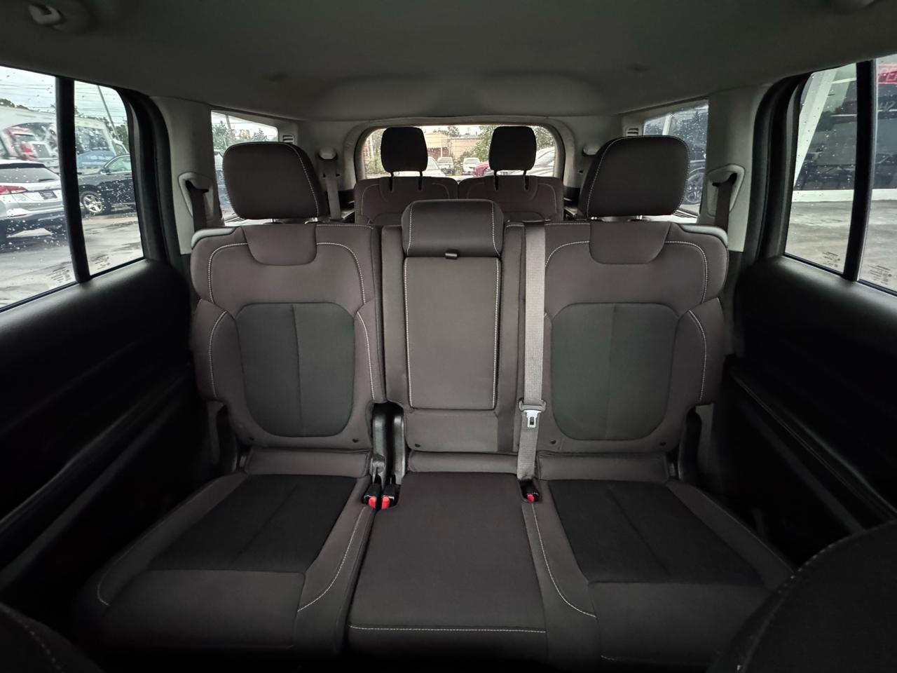 Jeep Grand Cherokee L Laredo 4x2 2023