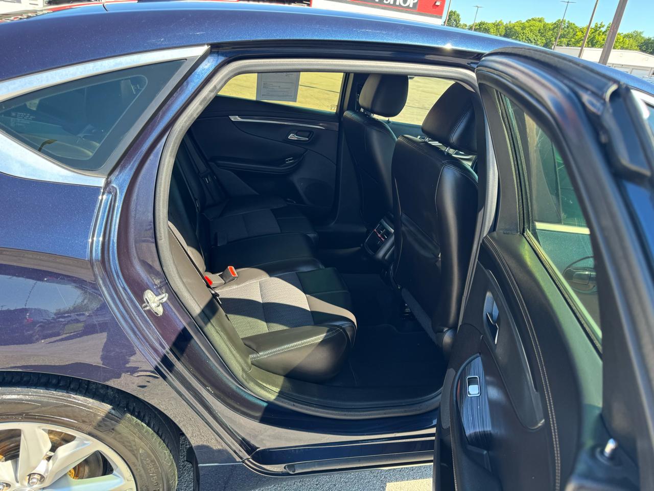 Chevrolet Impala 4dr Sdn LT w/1LT 2017
