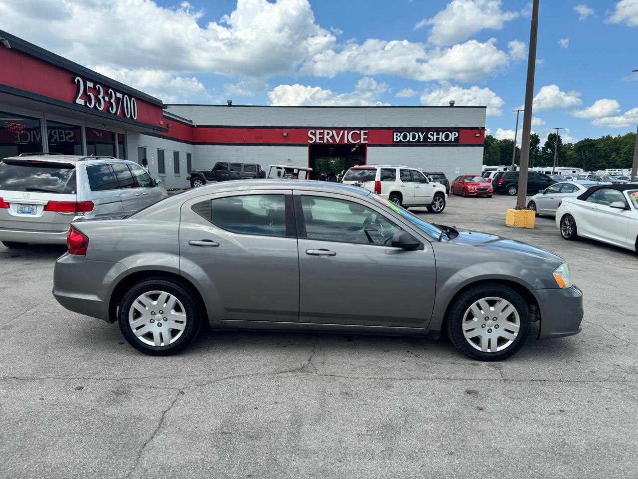 Dodge Avenger 4dr Sdn SE 2012