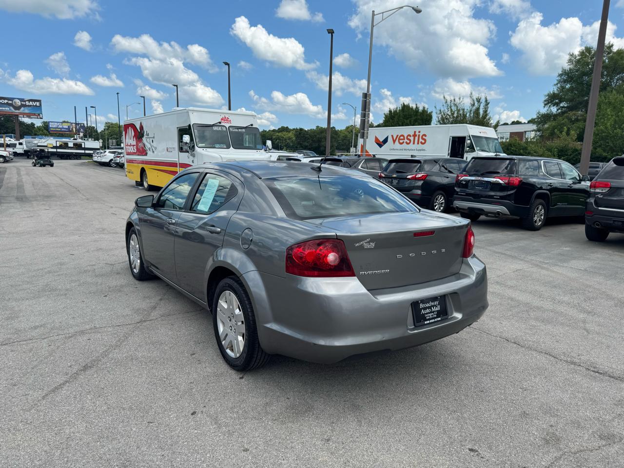 Dodge Avenger 4dr Sdn SE 2012