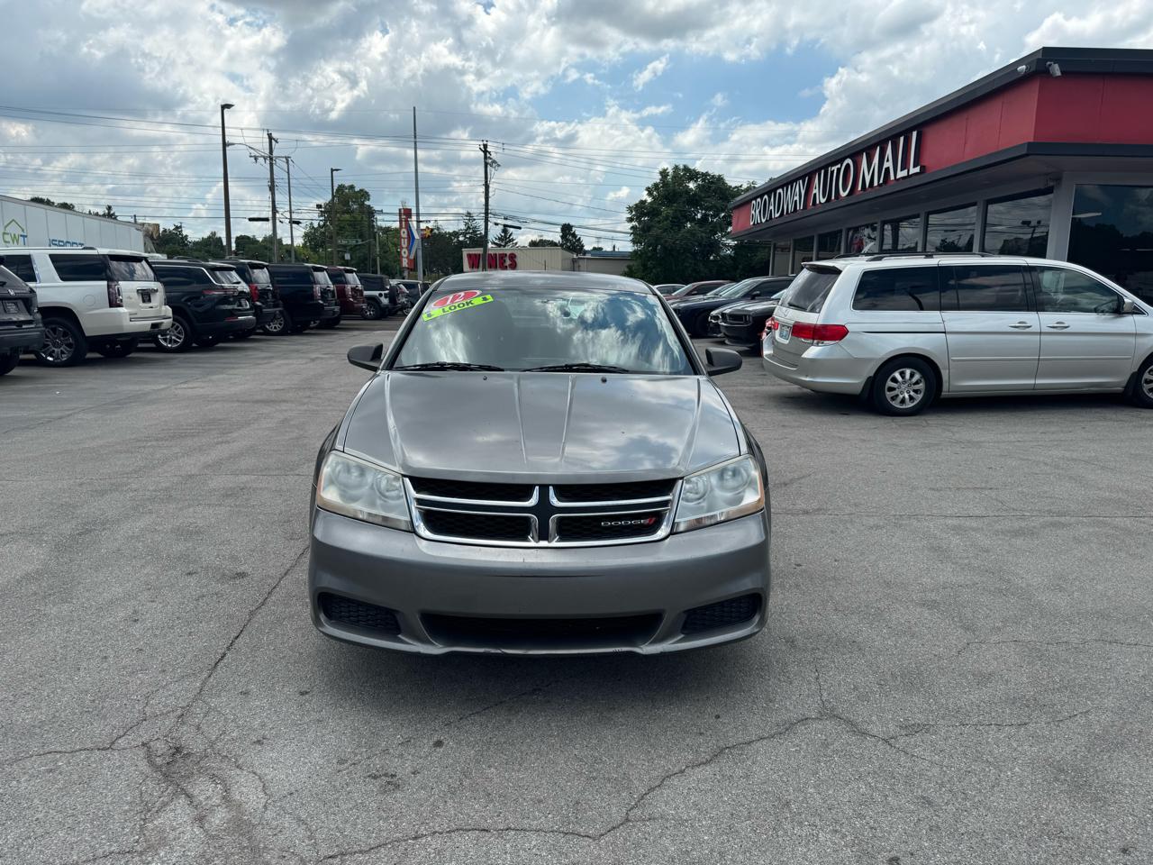Dodge Avenger 4dr Sdn SE 2012