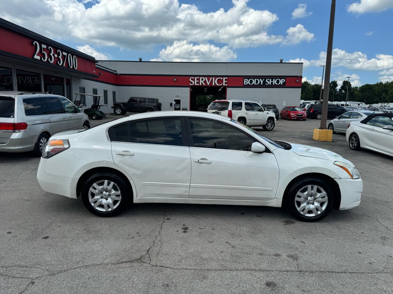 Nissan Altima 4dr Sdn I4 CVT 2.5 S 2012
