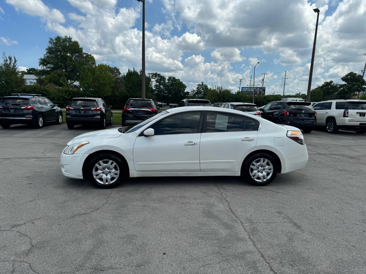 Nissan Altima 4dr Sdn I4 CVT 2.5 S 2012